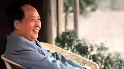 紀念毛澤東同志誕辰126周年！致敬一代偉人！